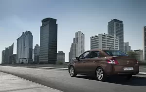   Peugeot 301 - 2012