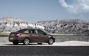   Peugeot 301 - 2012