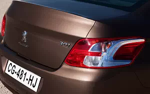   Peugeot 301 - 2012