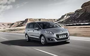   Peugeot 5008 - 2013