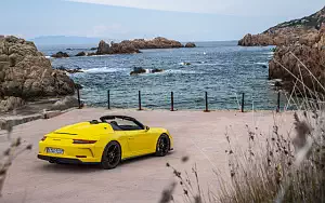   Porsche 911 Speedster (Racing Yellow) - 2019