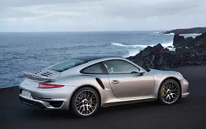   Porsche 911 Turbo S - 2013