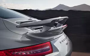   Porsche 911 Turbo S - 2013