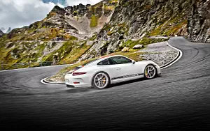   Porsche 911 R - 2016