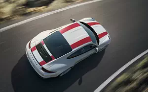   Porsche 911 R - 2016