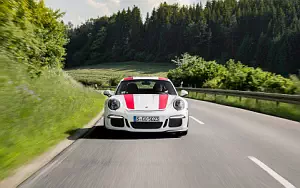   Porsche 911 R - 2016