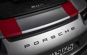   Porsche 911 R - 2016