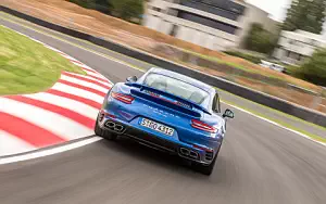   Porsche 911 Turbo - 2016