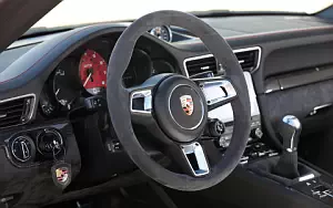   Porsche 911 Carrera GTS Cabriolet - 2017