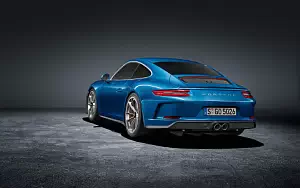   Porsche 911 GT3 Touring Package - 2017