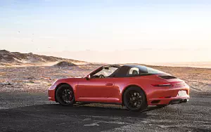   Porsche 911 Targa 4 GTS - 2017