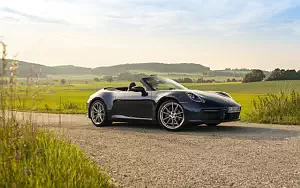   Porsche 911 Carrera Cabriolet (Gentian Blue Metallic) - 2019