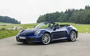   Porsche 911 Carrera Cabriolet (Gentian Blue Metallic) - 2019