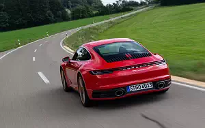   Porsche 911 Carrera Coupe (Guards Red) - 2019