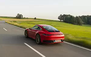  Porsche 911 Carrera Coupe (Guards Red) - 2019