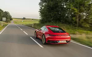   Porsche 911 Carrera Coupe (Guards Red) - 2019