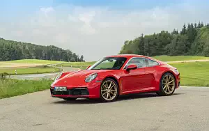  Porsche 911 Carrera Coupe (Guards Red) - 2019
