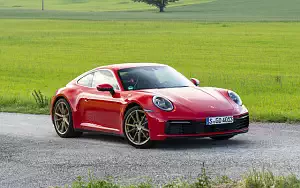   Porsche 911 Carrera Coupe (Guards Red) - 2019