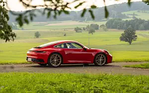   Porsche 911 Carrera Coupe (Guards Red) - 2019