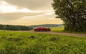   Porsche 911 Carrera Coupe (Guards Red) - 2019