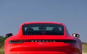   Porsche 911 Carrera Coupe (Guards Red) - 2019