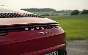   Porsche 911 Carrera Coupe (Guards Red) - 2019