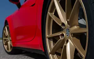   Porsche 911 Carrera Coupe (Guards Red) - 2019