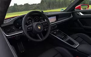   Porsche 911 Carrera Coupe (Guards Red) - 2019