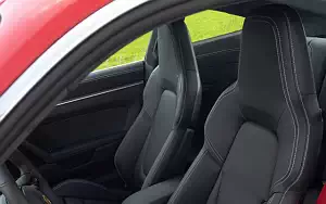   Porsche 911 Carrera Coupe (Guards Red) - 2019