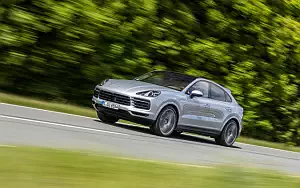   Porsche Cayenne S Coupe (Dolomite Silver Metallic) - 2019