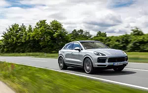   Porsche Cayenne S Coupe (Dolomite Silver Metallic) - 2019