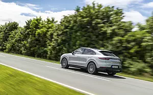   Porsche Cayenne S Coupe (Dolomite Silver Metallic) - 2019
