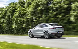   Porsche Cayenne S Coupe (Dolomite Silver Metallic) - 2019