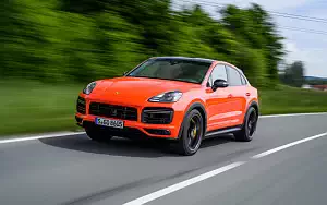   Porsche Cayenne Turbo Coupe (Lava Orange) - 2019