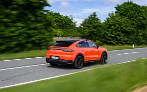   Porsche Cayenne Turbo Coupe (Lava Orange) - 2019
