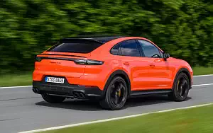   Porsche Cayenne Turbo Coupe (Lava Orange) - 2019