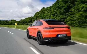   Porsche Cayenne Turbo Coupe (Lava Orange) - 2019