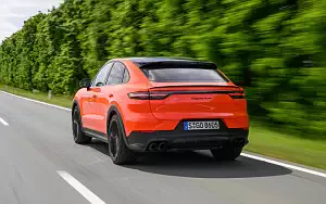   Porsche Cayenne Turbo Coupe (Lava Orange) - 2019