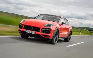   Porsche Cayenne Turbo Coupe (Lava Orange) - 2019