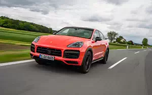   Porsche Cayenne Turbo Coupe (Lava Orange) - 2019