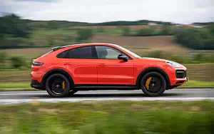   Porsche Cayenne Turbo Coupe (Lava Orange) - 2019