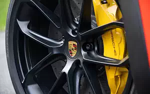   Porsche Cayenne Turbo Coupe (Lava Orange) - 2019
