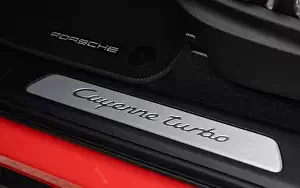   Porsche Cayenne Turbo Coupe (Lava Orange) - 2019