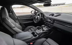   Porsche Cayenne E-Hybrid Coupe SportDesign Package - 2020