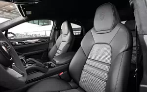   Porsche Cayenne E-Hybrid Coupe SportDesign Package - 2020