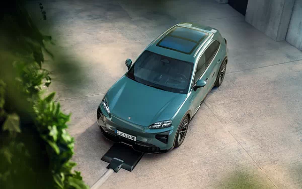 ���� ���������� Porsche Cayenne Turbo Electric - 2026