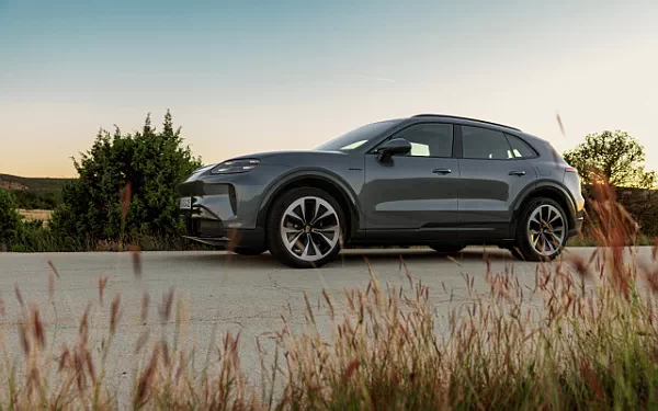 ���� ���������� Porsche Cayenne Electric - 2026