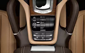   Porsche Cayenne - 2014