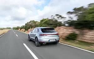   Porsche Macan (Dolomite Silver Metallic) - 2018