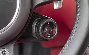   Porsche Macan (Dolomite Silver Metallic) - 2018